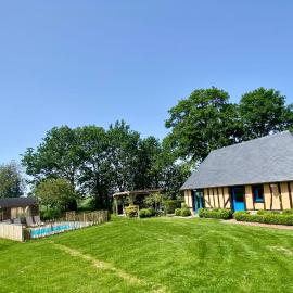 GITE "COTE JARDIN", hotell sihtkohas Vannecrocq