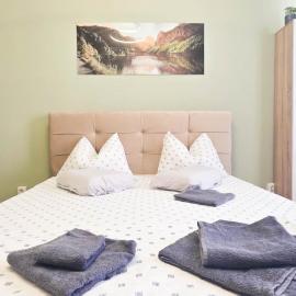 Single room Perfect for single or couples!, hotel a Chiajna