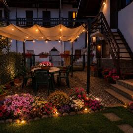 Vivere Alpine Retreat - Oasi Zegna - Mountain Views - Fireplace - Private Garden, hotel en Camandona