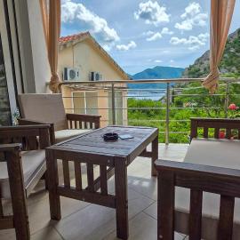 Apartman Darija 3, hotel in Gornji Orahovac