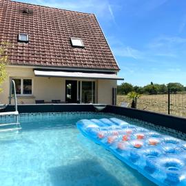 Maison familiale piscine les petits loups
