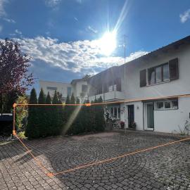 Modern apartment with garden, hotel di Lostorf