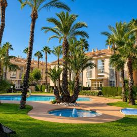 Luxury Apartments Golden Beach Javea, hotel in Jávea
