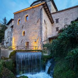 Casa sulla Cascata, hotel v destinácii Rasiglia