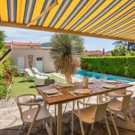 Le nid des ailes piscine jardin parking centre-ville