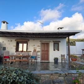 Traditional house paros