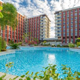 Lumiere Prime Studio - Mactan Pool Escape, hotel Pajak városában