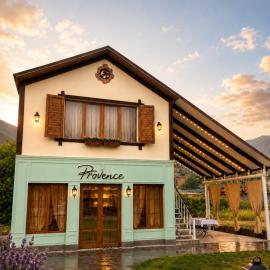 Provence Home & Tours, hotell sihtkohas Ijevan