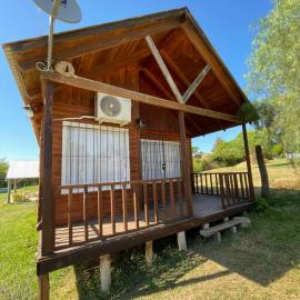 Cabañas Aires de Campo I، فندق في فيكتوريا