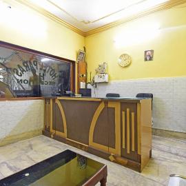 Hotel O Paras – hotel w mieście Āsansol