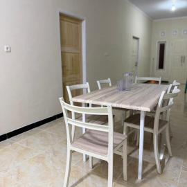Homestay Whale Shark, hotel in Pohe