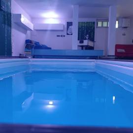 Casa FedericaPet con piscina interna privata e riscaldata