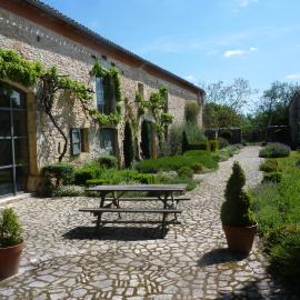 LA CLE d'ESCAMPS, hotel v destinaci Escamps