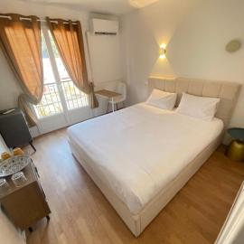 Aparthotel New Palmarium, хотел в Амели-ле-Бан-Палалда