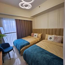 Alder Wind Staycations Tagaytay, hotel in Kaybagal