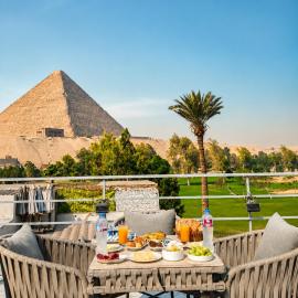 Glow Pyramids View Hotel, ξενοδοχείο στο Κάιρο