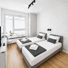 APARTAMENT 4 bed 2 room WARSAW, hotel in Warsaw
