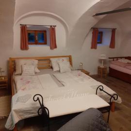 Gwölb, hotel 