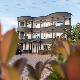Rexha Apartments, hotel in Ulcinj