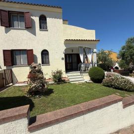 Casa vacanza Tanaunella, hotel sa Budoni