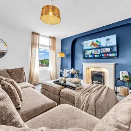 Saltney에 위치한 호텔 Family, Contractor & Business Stays, 4 Bedrooms, Ample Parking, Near Chester