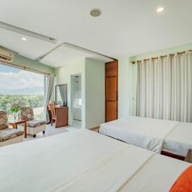Art Deluxe Hotel، فندق في نها ترانغ
