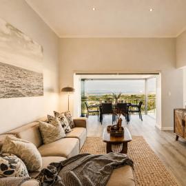 Modern Luxury in Secure Golf Estate, Sea Views