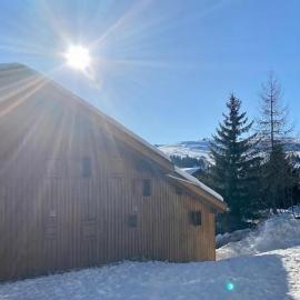 Au calme à 2 pas des pistes, hotell sihtkohas Hauteluce