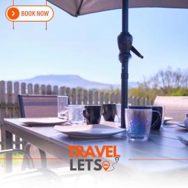 3 Bedroom Coastal Retreat by Travel Lets Holiday Homes Bundoran Near Beaches & Surf, hotel a Bundoran