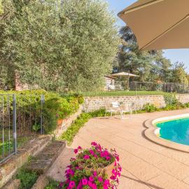 Ai due Cedri Appartamento Nocciolo, hotel in Capranica