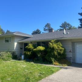 6 bedroom house, hotel in Victoria