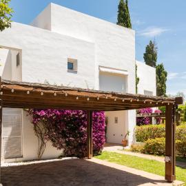 Luxury Golf Beach Villa in Guadalmina Baja Pool
