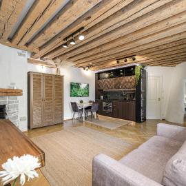 Tallinn Old Town Chimney Chamber Apartment