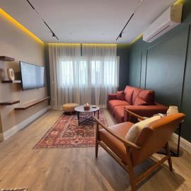 Boho Chic 2BR Retreat Mountain View Executive