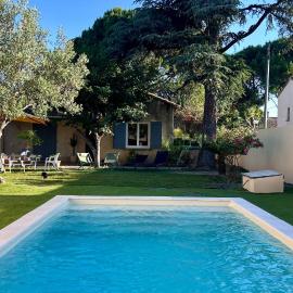En Automne- Visitez la Provence- Villa 3 chambres-6 personnes- jardin & piscine