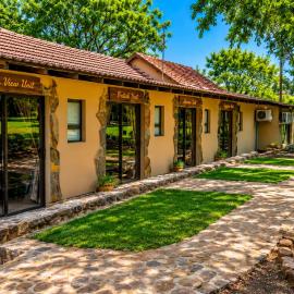 Hartbeespoort - El-Tsuri Guest Resort, hotel in Hartbeespoort