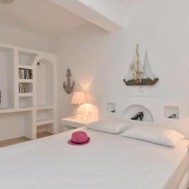 Yria Holiday Home Paros, hotel a Márpissa