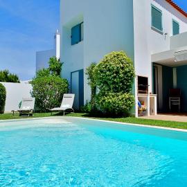 L&A Villa Prainha 3 Bedrooms Heated Pool 5 m walking to the beach