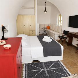 Kamara Nest - More than a stay – hotel w mieście Aroniadika