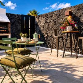 Villa Blanco - Romantic Hideaway - Private Villa for Couple, hotel in Tías