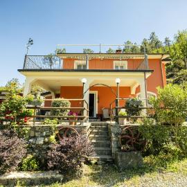 VILLA EMILY, hotel a Framura