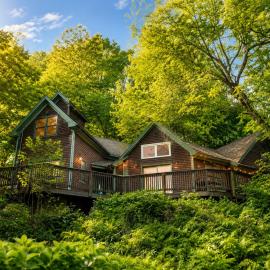 Tubing, Hiking and Jay Peak fun at the Cliff House, Hotel in Montgomery