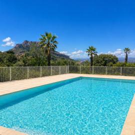 T4 cosy 80 m2 - piscine et terrasse - vue dégagée