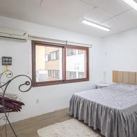 House Bela Vista - Quarto com Suíte, hotel in Porto Alegre