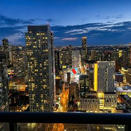 48th Floor Luxury Downtown Condo, Breathtaking Toronto Views, hotel Torontóban
