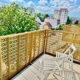 Stylish Apartment with Balcony near Vienna