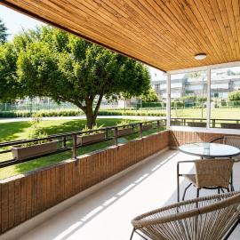 Hondarribia con Piscinas, Terraza Privada, Parking y Tenis - CASA OLABIDE, hotel di Hondarribia
