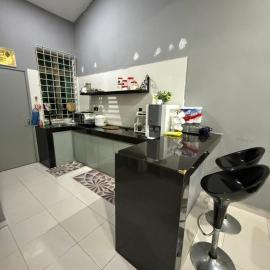 Bonda Homestay, hotel in Kampong Alor