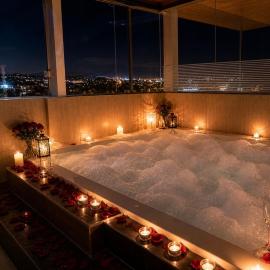 Tarija Premium Stay Jacuzzi Privado y Sauna, hotel u gradu Tarija