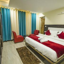 Naddi Mount #Atithi Devo Bhava #Free Parking-Mcleodganj 2 km- Bhagsunag 4 km